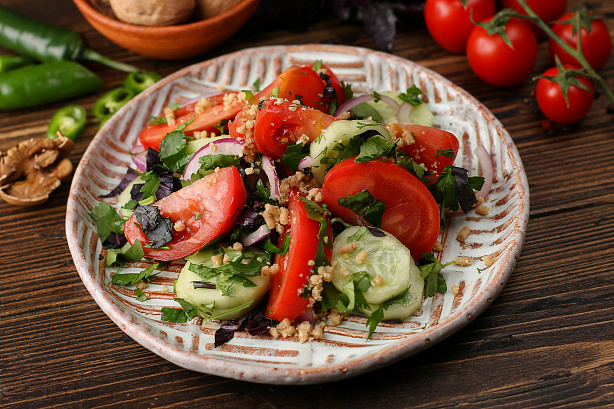 По-грузински с грецкими орехами