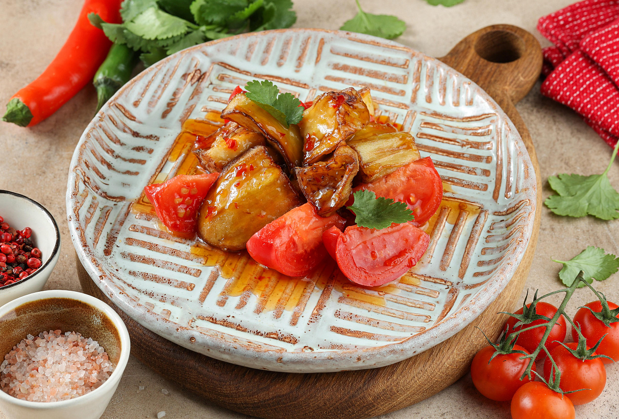 Теплый с баклажанами