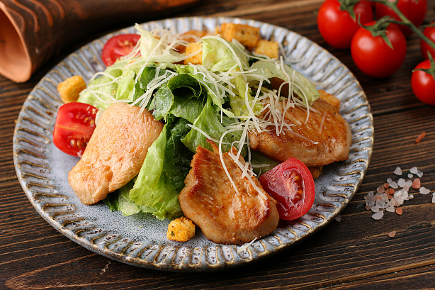 Цезарь с куриной грудкой