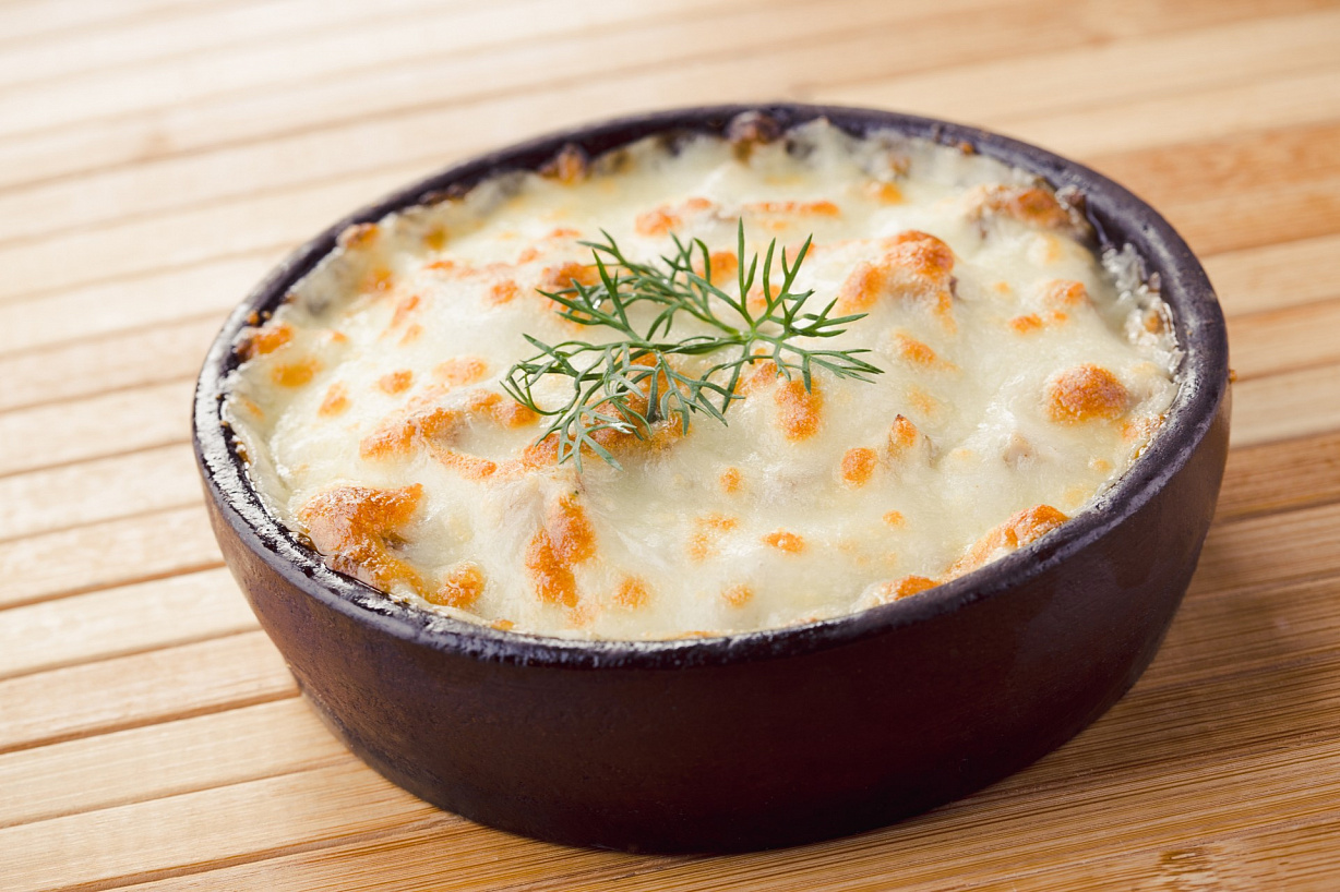 Чашушули с сыром и грибами